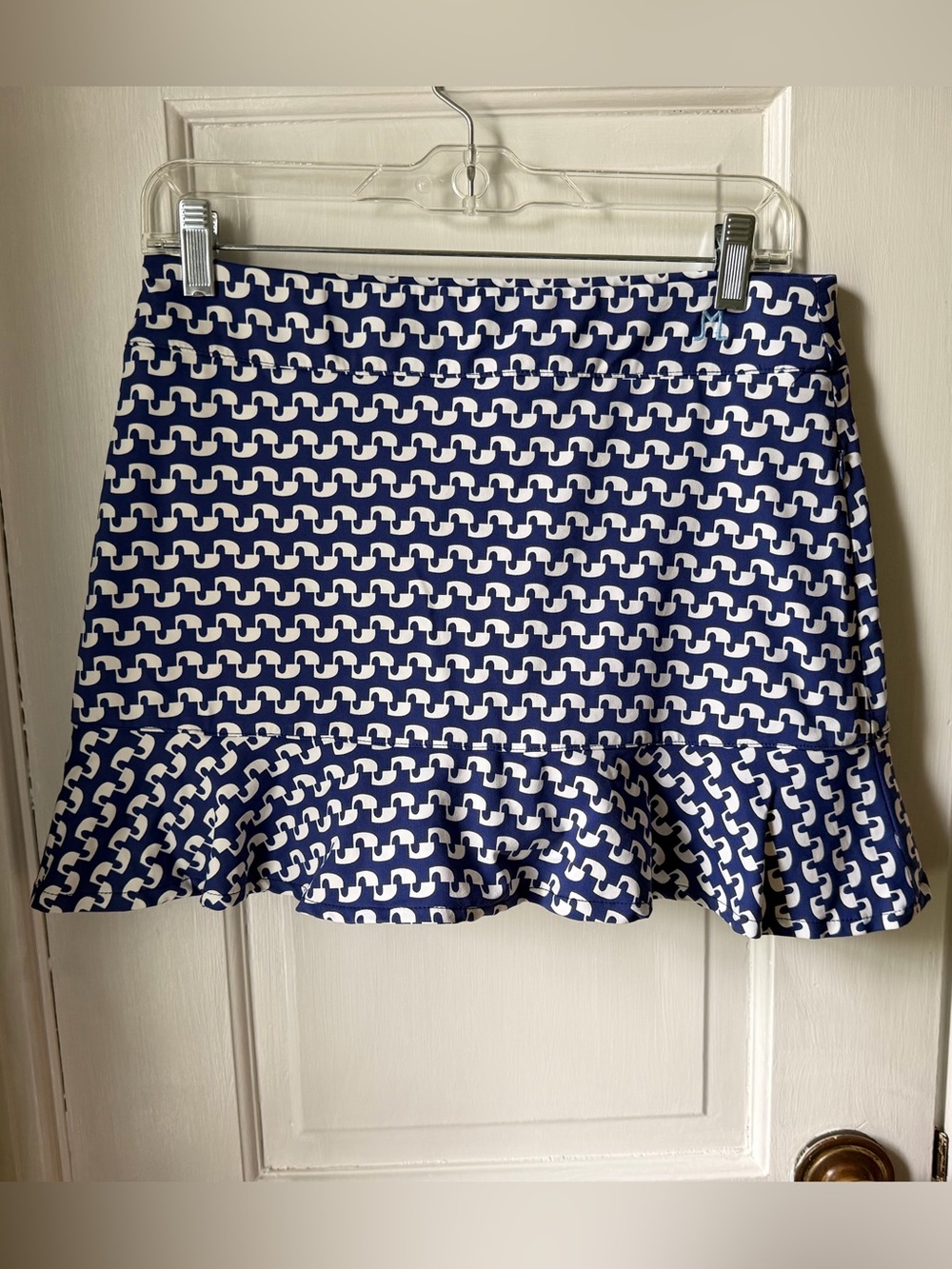 J. McLaughlin Navy and White Geometric Ruffle Hem Skort Size Small